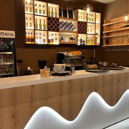 Kaan Hotel Radhimë 외부 사진