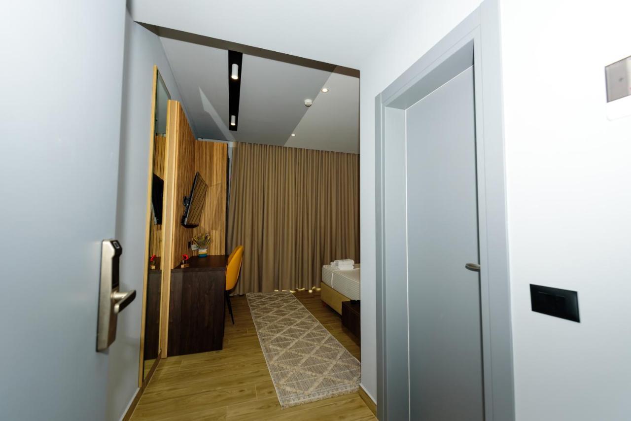 Kaan Hotel Radhimë 외부 사진