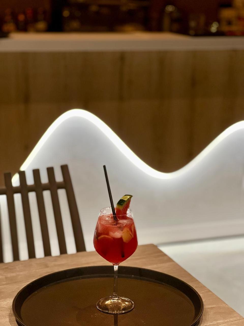 Kaan Hotel Radhimë 외부 사진