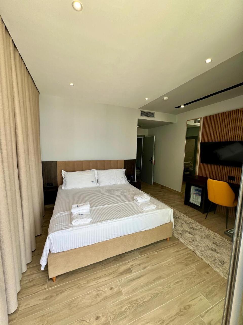 Kaan Hotel Radhimë 외부 사진