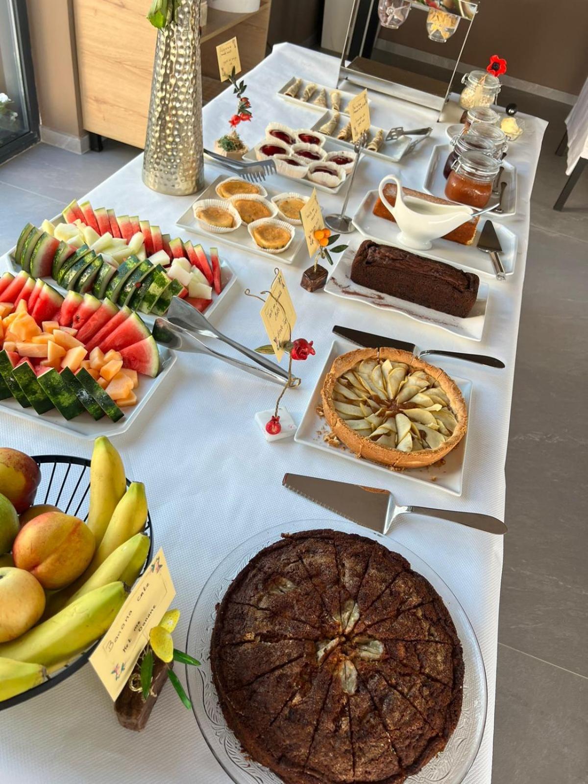 Kaan Hotel Radhimë 외부 사진