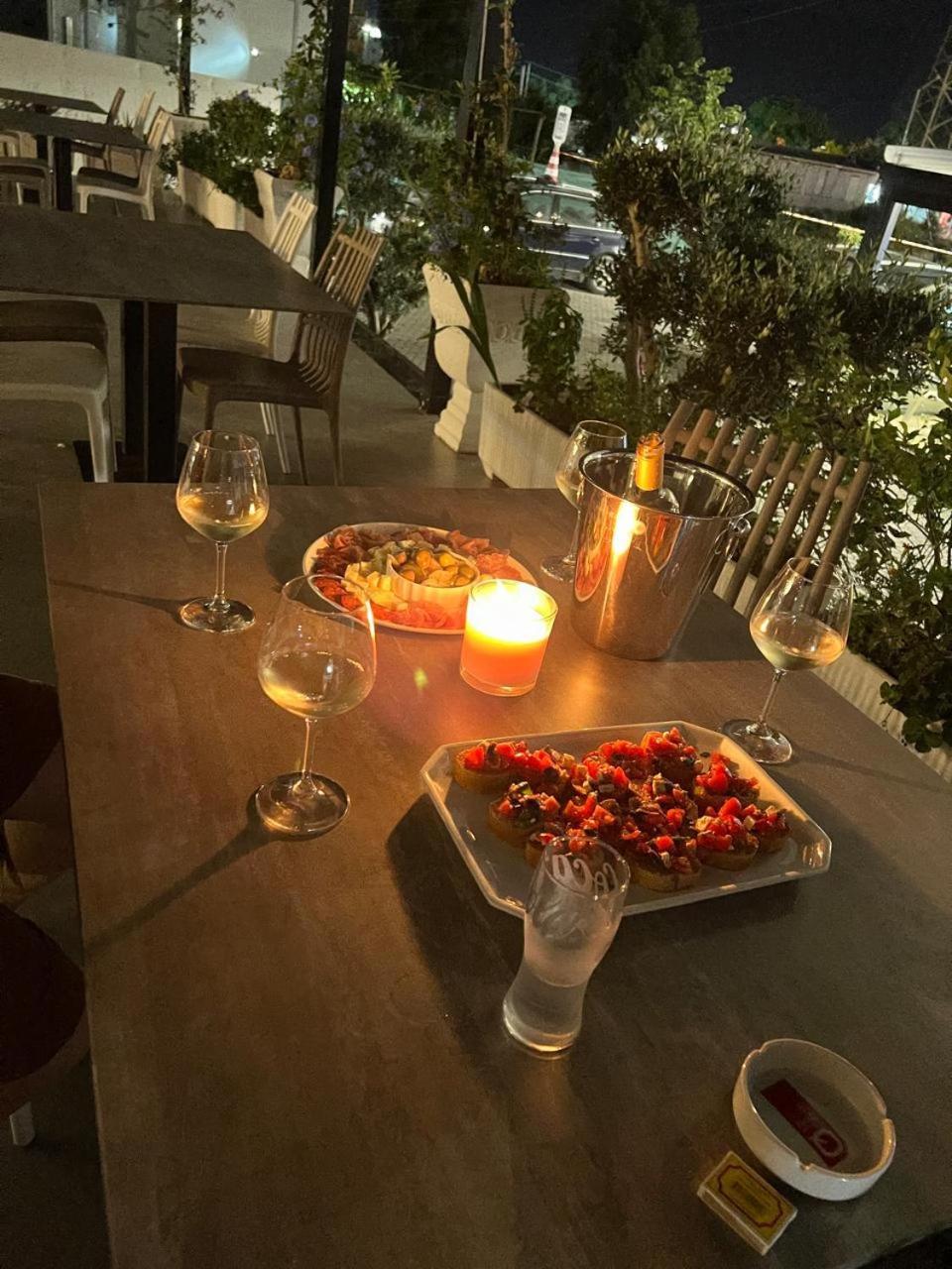 Kaan Hotel Radhimë 외부 사진