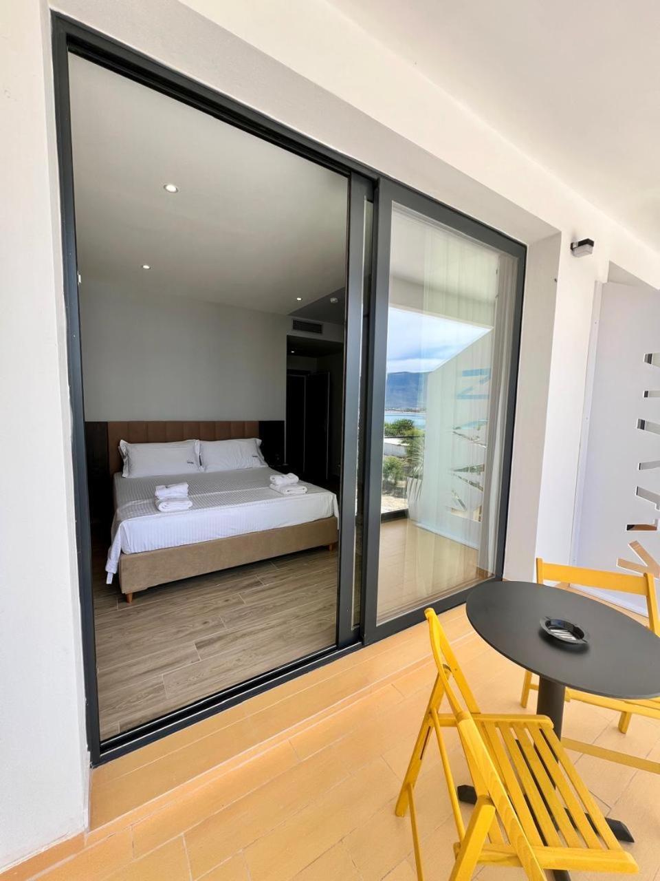 Kaan Hotel Radhimë 외부 사진